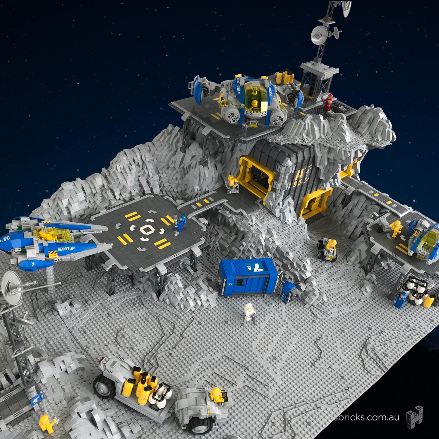 lego classic space base